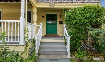 55 Hunter Ave, Newport, RI 02840