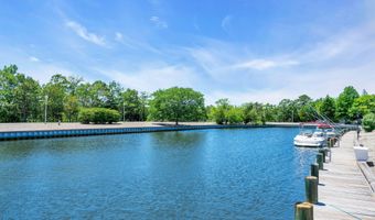 20 Skimmer Ln 55, Bayville, NJ 08721