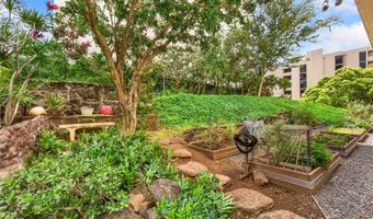 999 Wilder Ave 305, Honolulu, HI 96822