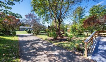 14 Wagon Rd, Asheville, NC 28805