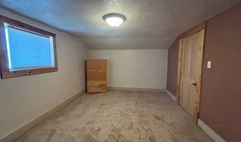 120 Ohmer St, Bottineau, ND 58318
