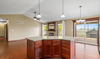 620 28th St SE, Altoona, IA 50009