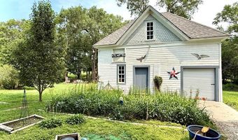 619 Q St, Aurora, NE 68818