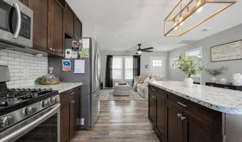 1704 Dallas St, Auburn, IN 46706