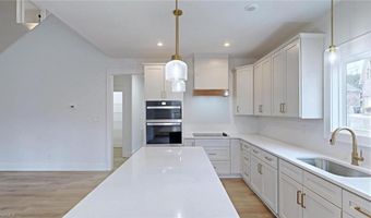 108 Sprucewood Ct, Archdale, NC 27263