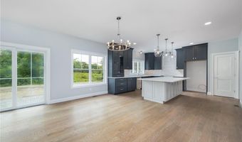 4 Upper Farm Way, Johnston, RI 02919