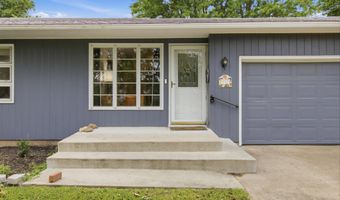 912 W Pleasant St, Aurora, MO 65605