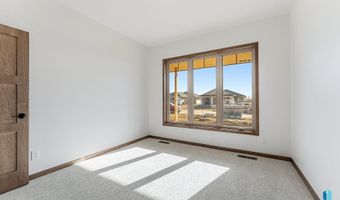 2308 E Brek St, Brandon, SD 57005