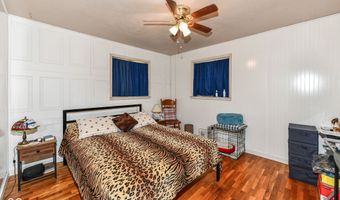 2420 E 40th St, Anderson, IN 46013