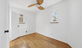 2030 N QUINN St, Arlington, VA 22209