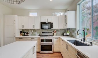10592 Olympic Pine Dr, Las Vegas, NV 89135