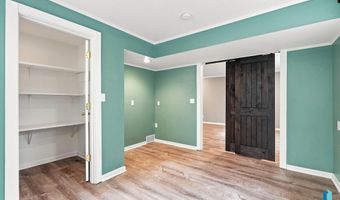 917 E Heatherwood Dr, Brandon, SD 57005