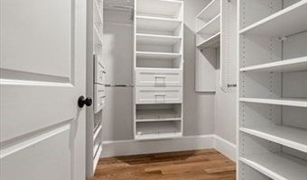 30 Gloucester St 30, Arlington, MA 02476