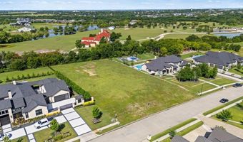 520 Lodge Hill Dr, Heath, TX 75032