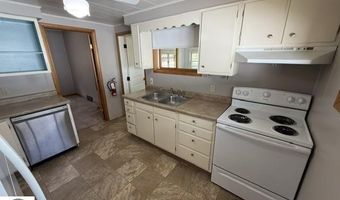 622 Mechanic St, Alma, MI 48801