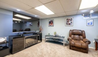 201 Greens Farm Rd 201, Branford, CT 06405