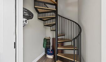 16 Blacks Lndg, Belfast, ME 04915