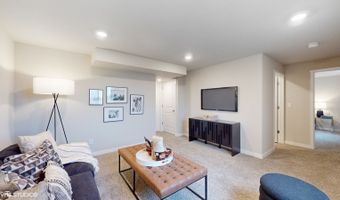 450 MEADOWS Ct, Polk City, IA 50226