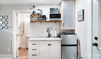15 And 16 Cottage Dr, Asheville, NC 28805