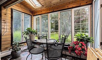 44 Heritage Dr, Warwick, RI 02818