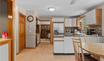 189 Wolf Rock Rd, Exeter, RI 02822