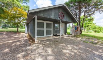 153 County Farm Rd, Alamo, TN 38001