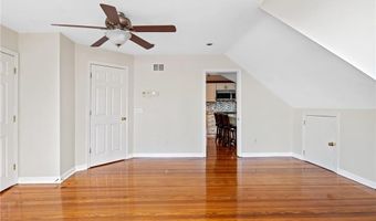 22 Hudson Pl 2, Cranston, RI 02905