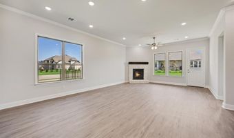 203 Links Ct, Heath, TX 75032