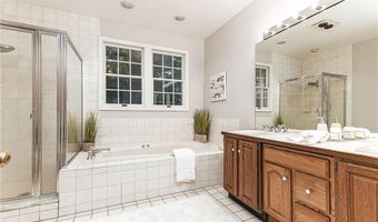 85 Sheep Farm Dr, East Greenwich, RI 02818