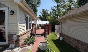 7625 Orchard Village Dr, Indianapolis, IN 46217