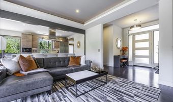 753 Wrights Creek Dr, Ashland, OR 97520