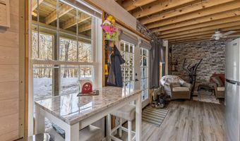 198 Senator Black Rd, Baldwin, ME 04091