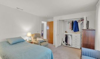 133 Brookpark Dr, Amherst, NY 14228
