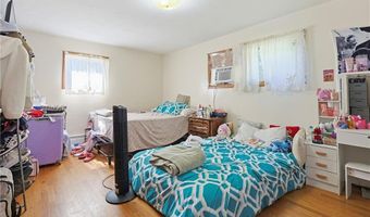 19 Elm St, Cumberland, RI 02864