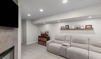 1924 17th St SE, Altoona, IA 50009