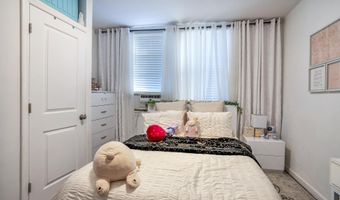 135 W 15TH St, Bayonne, NJ 07002