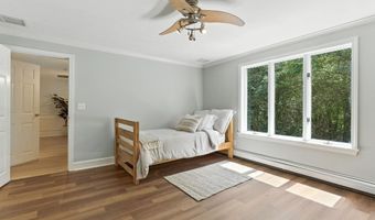 68 Perry Rd, Bedford, NH 03110