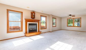 2516 Somerset Dr, Ames, IA 50010