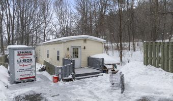 3 Cross St, Augusta, ME 04330