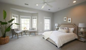 4906 MONTGOMERY Ln, Bethesda, MD 20814