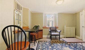 56 Bateman Ave 1, Newport, RI 02840