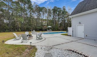 56 Wade Hampton Dr, Beaufort, SC 29907