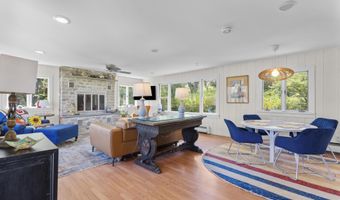 67 Obtuse Hill Rd, Brookfield, CT 06804