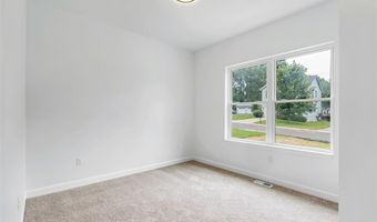 457 Rosedale Ter, Ballwin, MO 63021