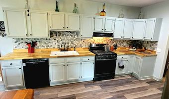 8079 Wayside Creamery Rd, Alderson, WV 24910