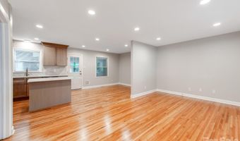 3326 Bonneville Dr, Charlotte, NC 28205