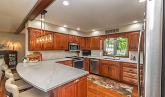 2111 Robins Nest SE, Alexandria, MN 56308