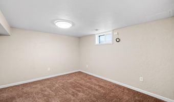 5034 HILLTOP Ave, Cheyenne, WY 82009