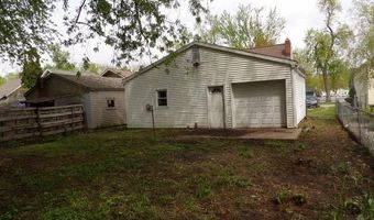 1138 E Hunt St, Adrian, MI 49221