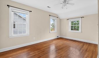 4705 22ND St N, Arlington, VA 22207